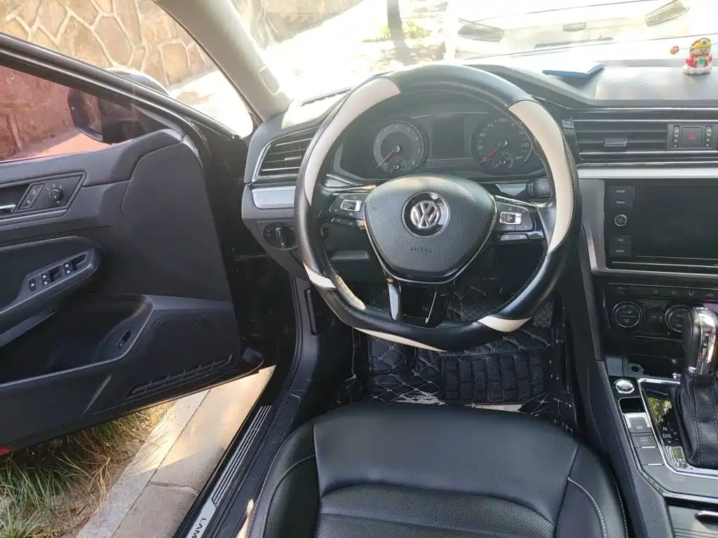 Volkswagen Lamando — миниатюра 11