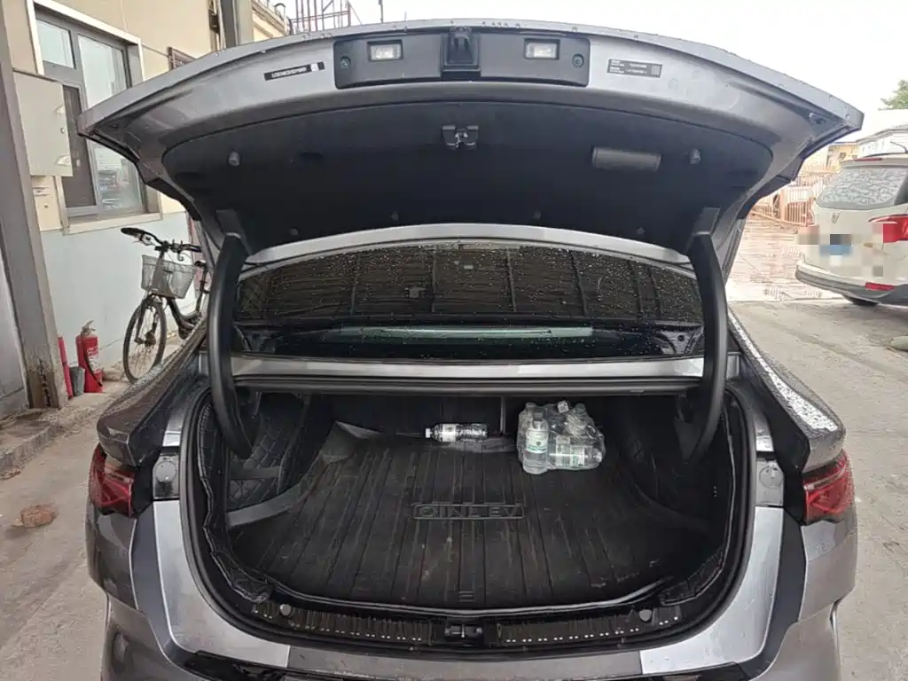 BYD Qin L — миниатюра 19