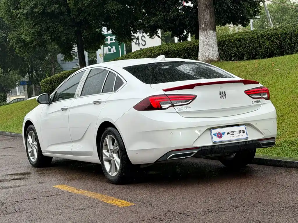 Buick Regal — миниатюра 4