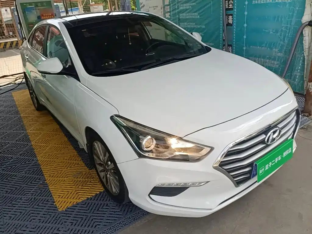 Hyundai Mistra — миниатюра 4