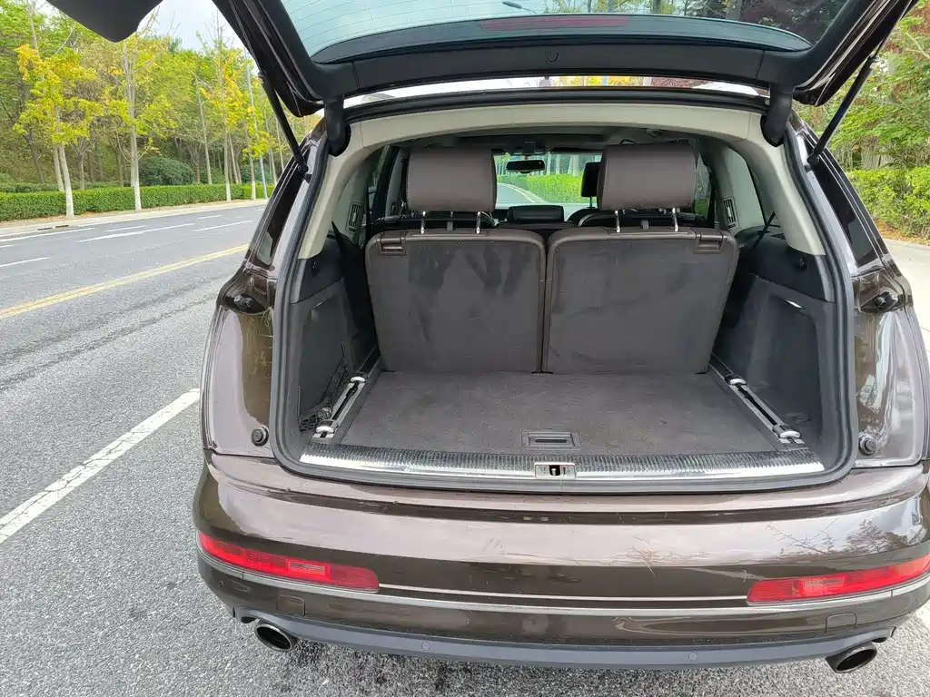 Audi Q7 — миниатюра 9