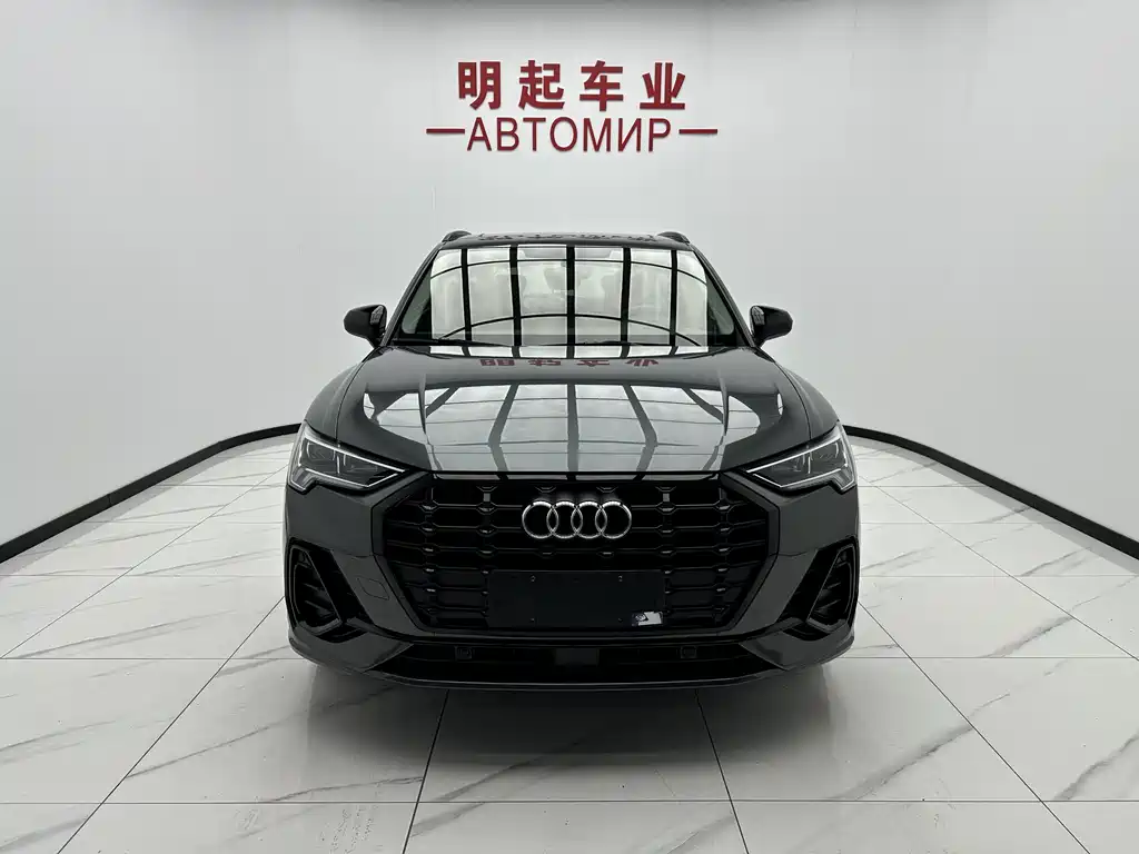 Audi Q3 2023 35 TFSI Fashion (1.4T)