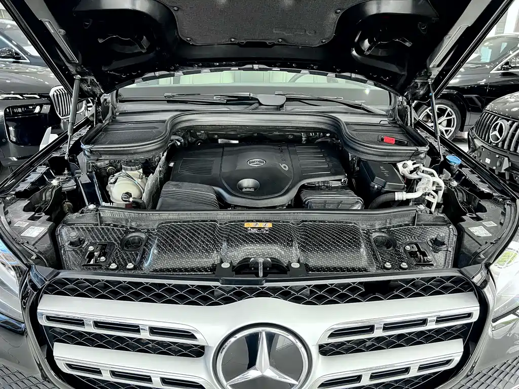 Mercedes-Benz GLS — миниатюра 28
