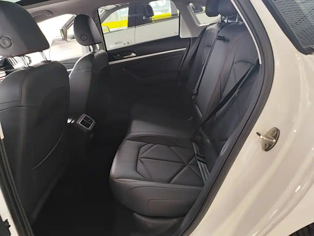 Volkswagen Lavida — миниатюра 17