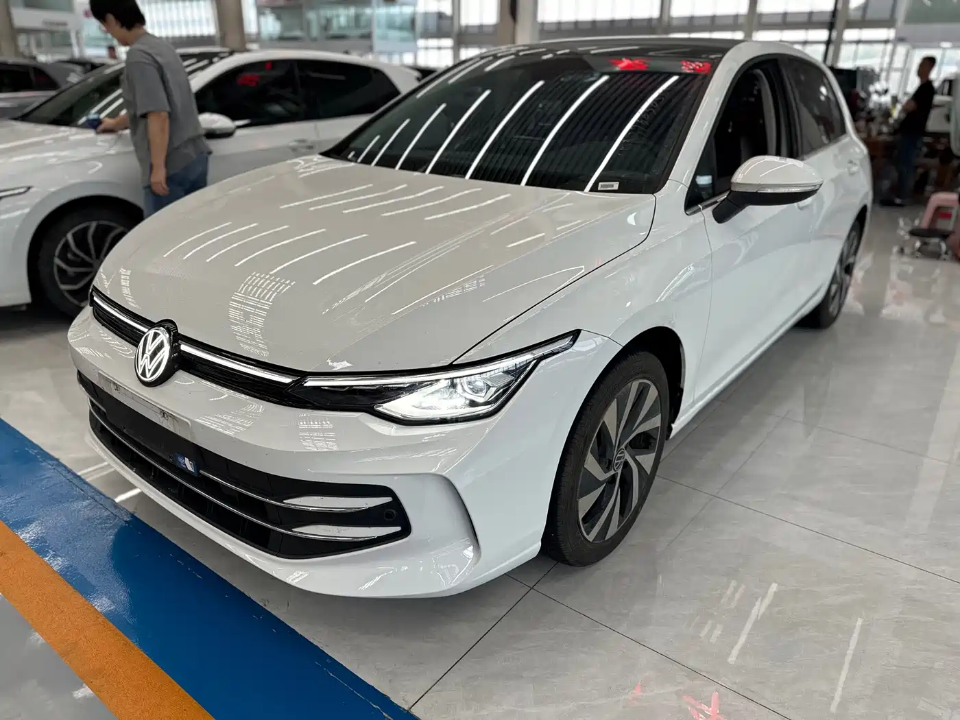 Volkswagen Golf