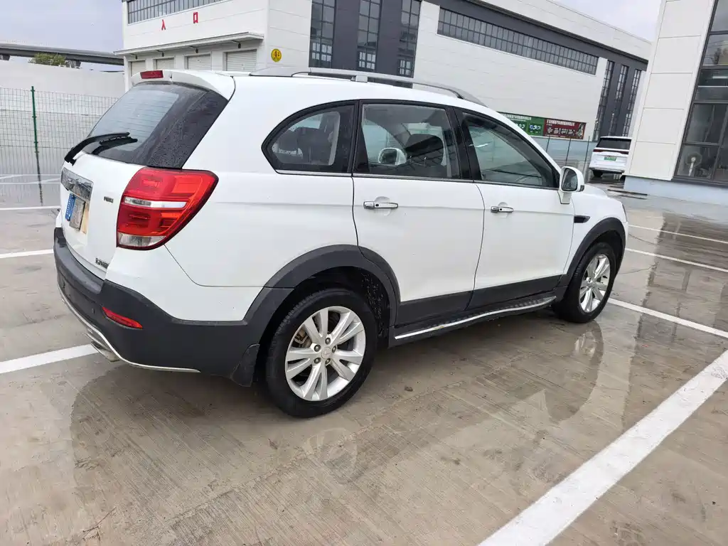 Chevrolet Captiva — миниатюра 6