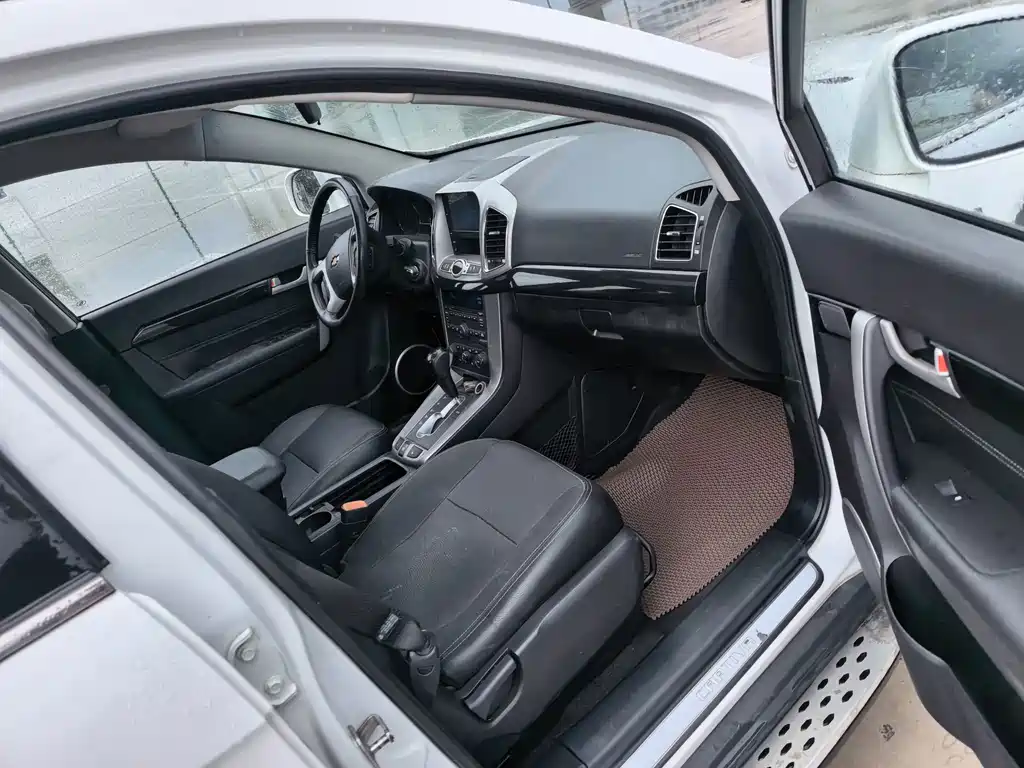 Chevrolet Captiva — миниатюра 8