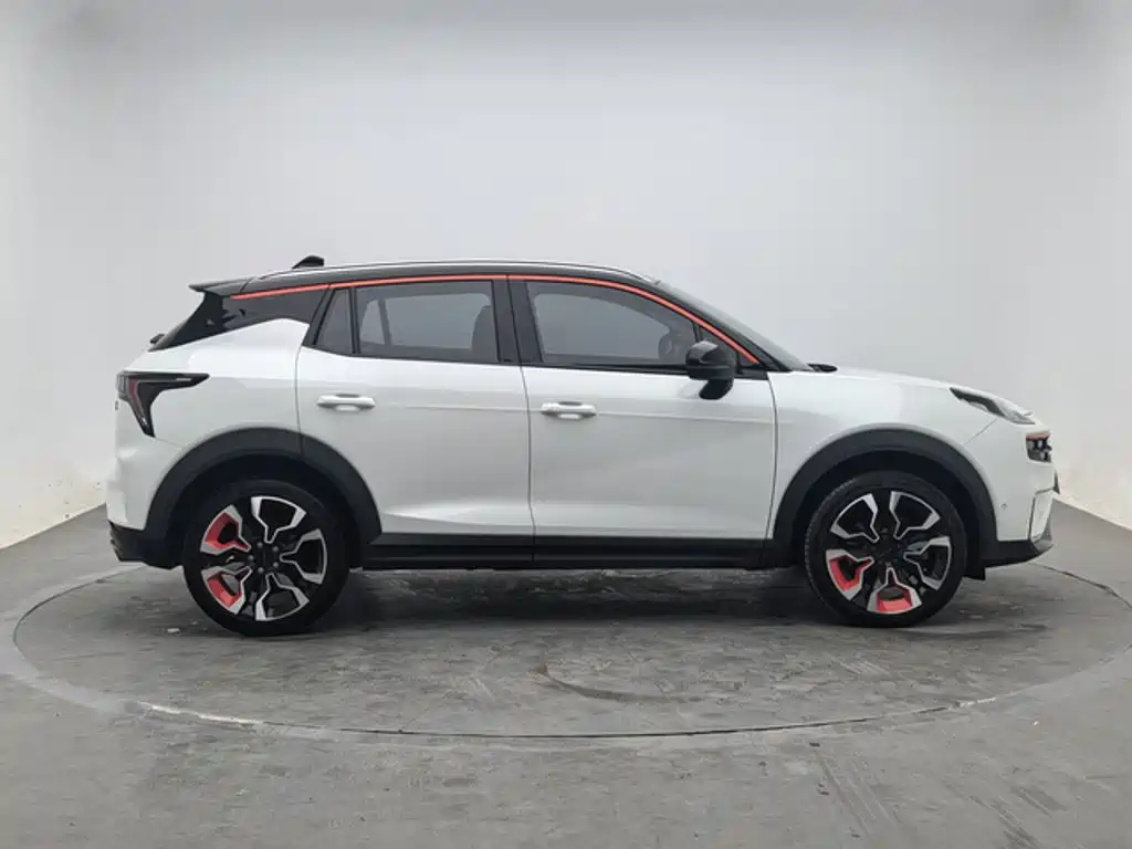 Lynk & Co 06 — миниатюра 3