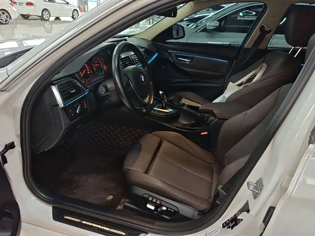 BMW 3 Series — миниатюра 15