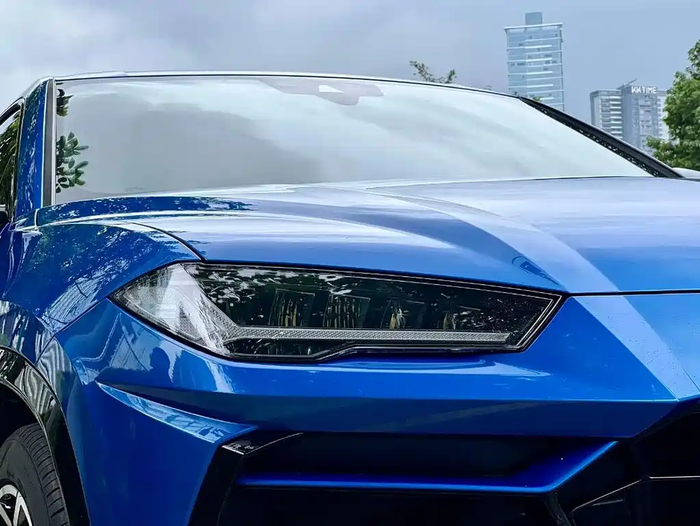 Lamborghini Urus — миниатюра 5