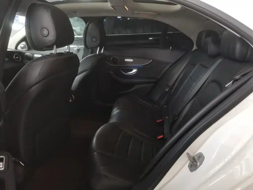 Mercedes-Benz C-Class — миниатюра 17
