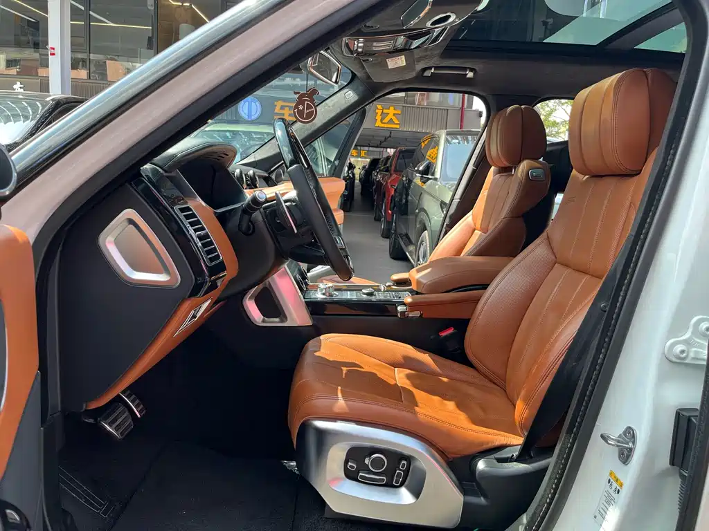 Land Rover Range Rover — миниатюра 9