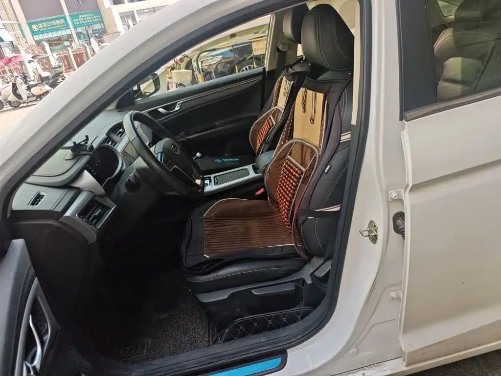 Geely Emgrand GL — миниатюра 11