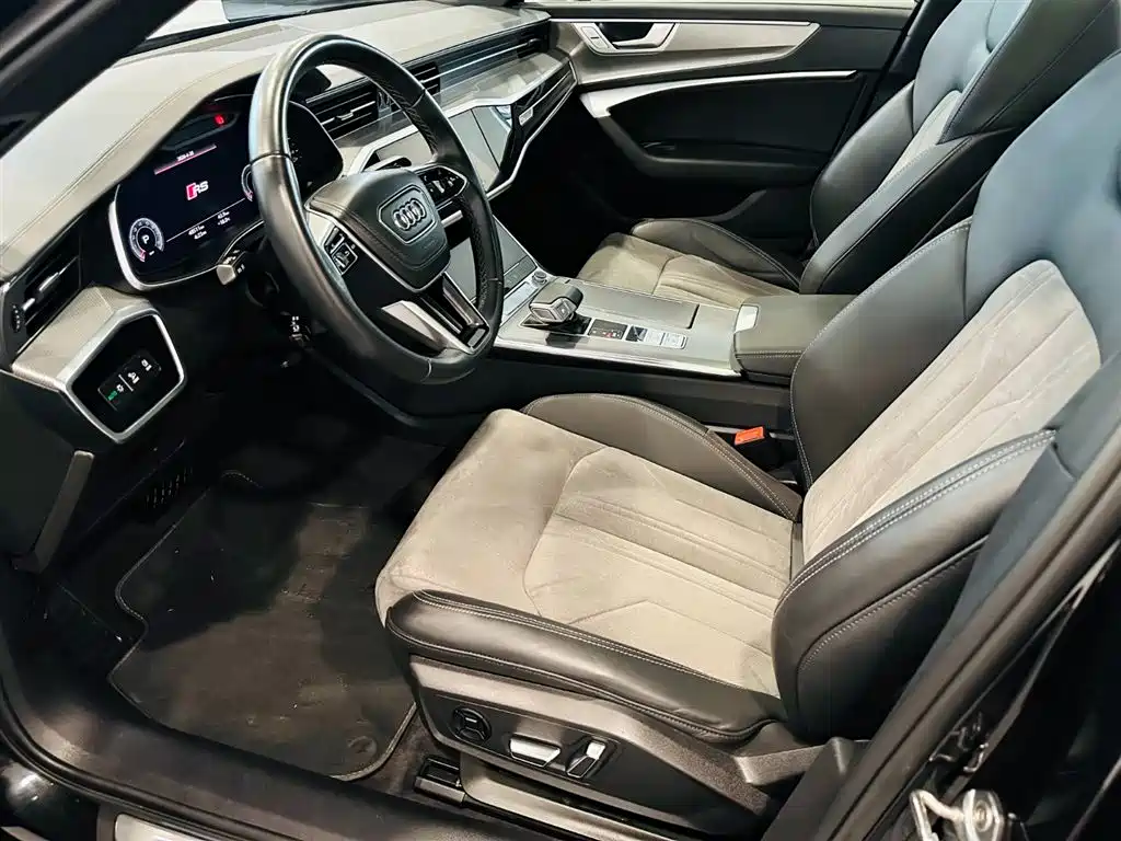 Audi A6L 2023 40 TFSI Luxury