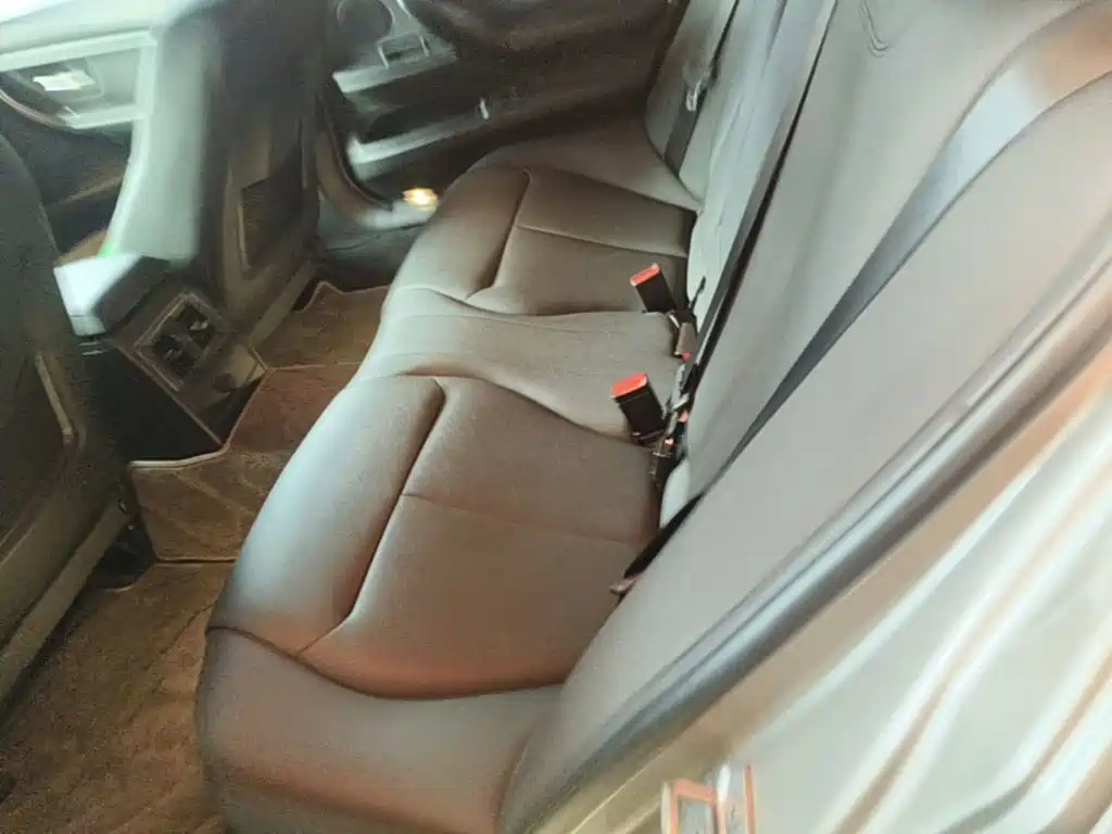 BMW 3 Series — миниатюра 17