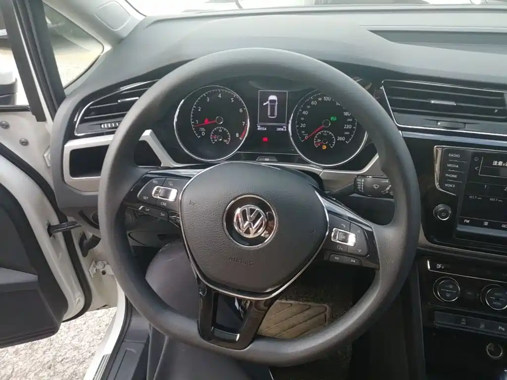 Volkswagen Touran — миниатюра 11