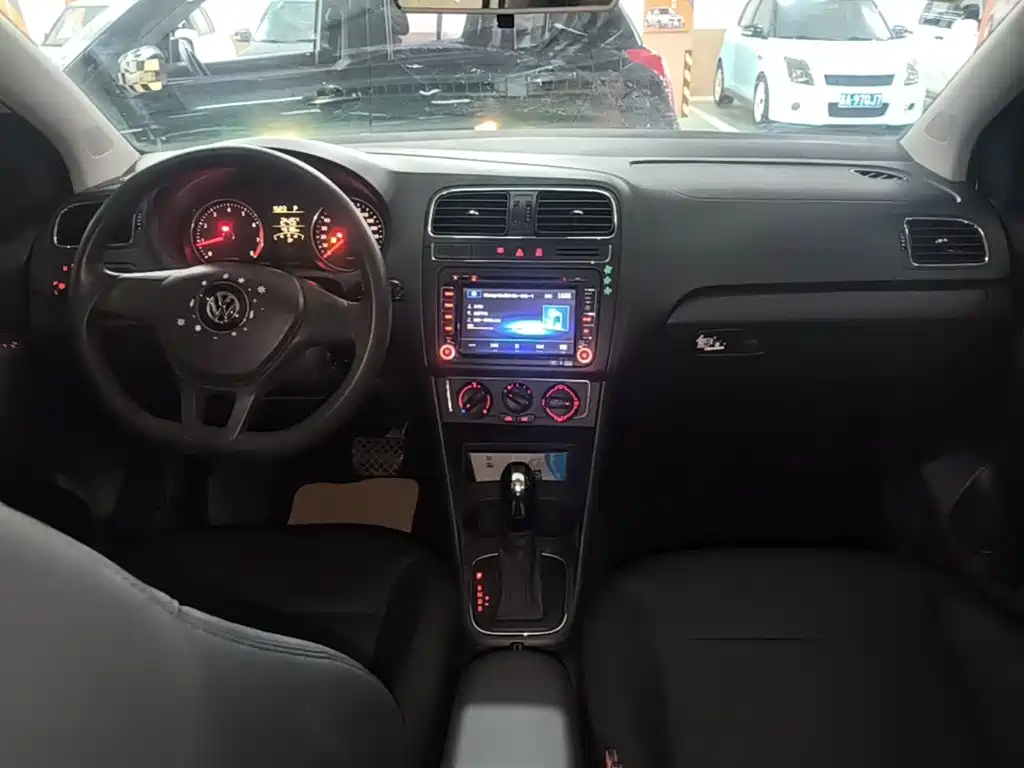 Volkswagen Polo — миниатюра 10