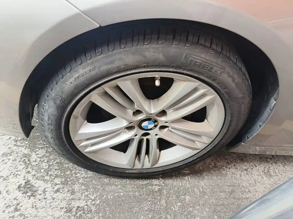 BMW 3 Series — миниатюра 23