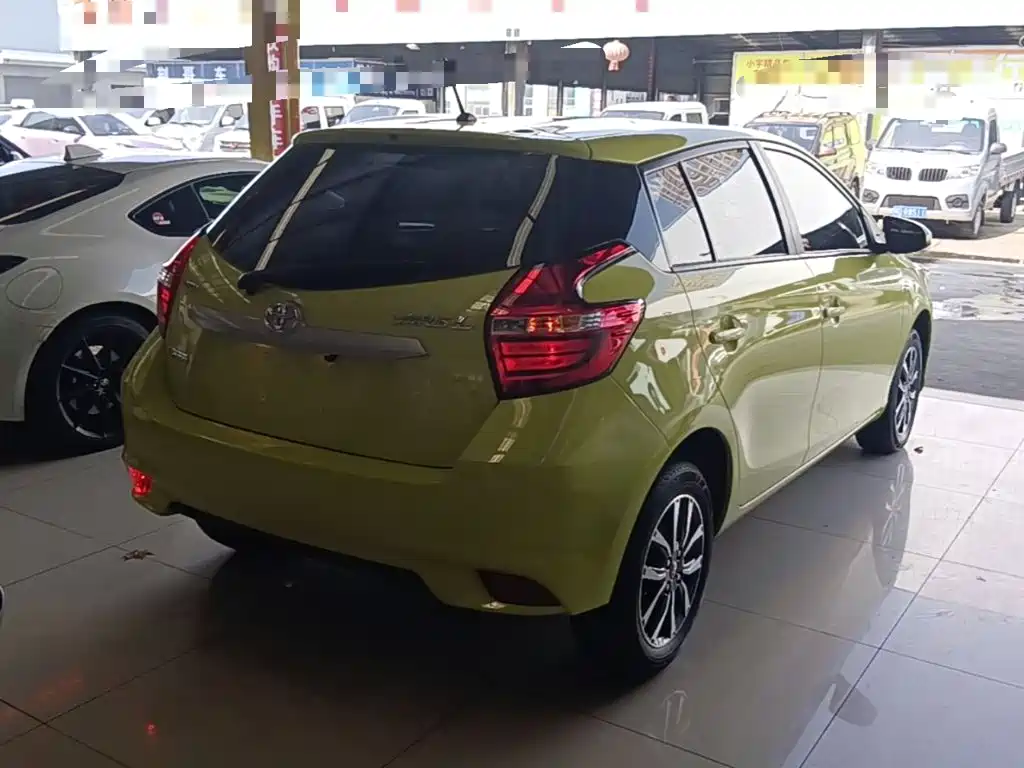 Toyota Yaris L — миниатюра 7
