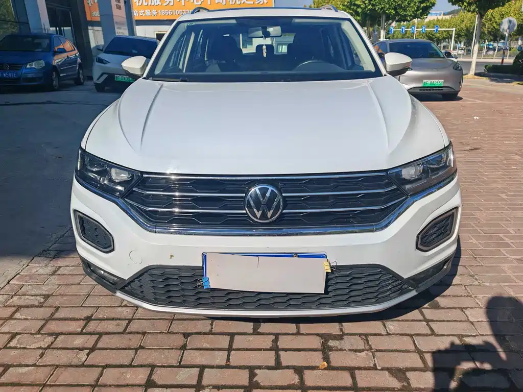 Volkswagen T-Roc — миниатюра 2