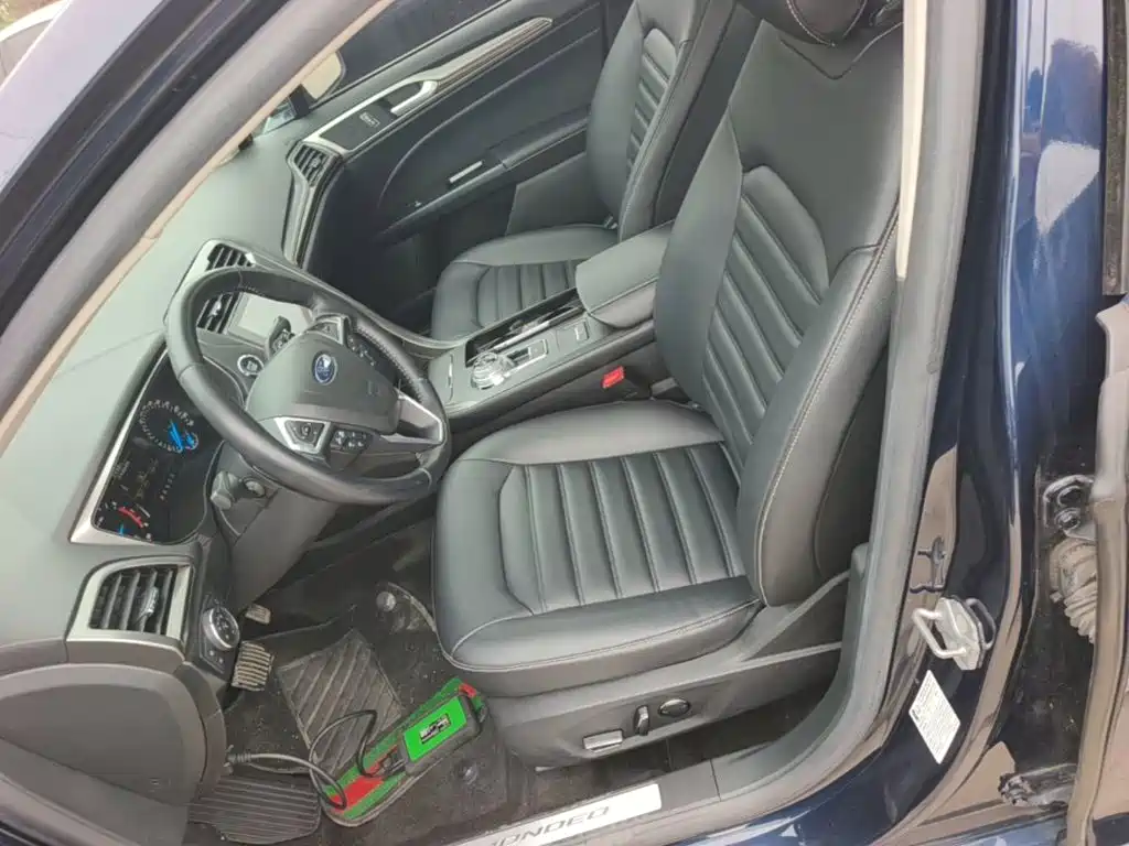 Ford Mondeo — миниатюра 15