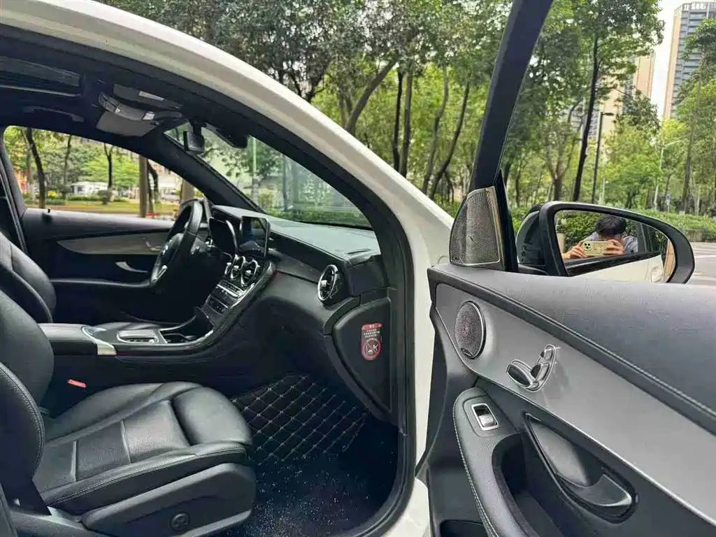 Mercedes-Benz GLC 2020 GLC 260 4MATIC SUV