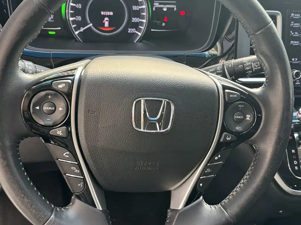 Honda Elysion — миниатюра 10