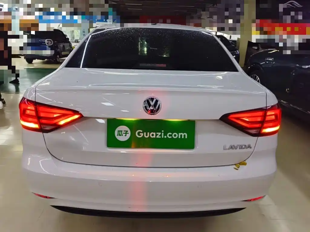 Volkswagen Lavida — миниатюра 6