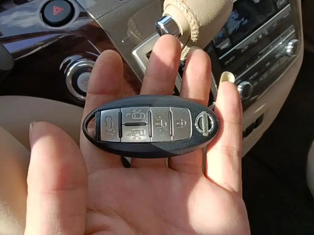 Nissan Quest — миниатюра 9