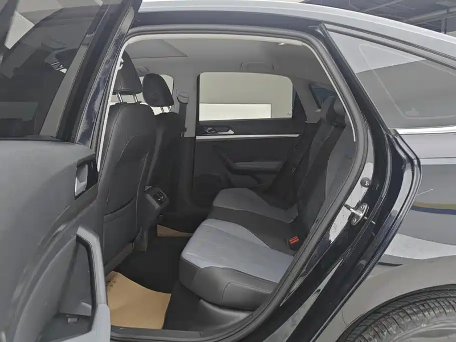 Volkswagen Lavida — миниатюра 11