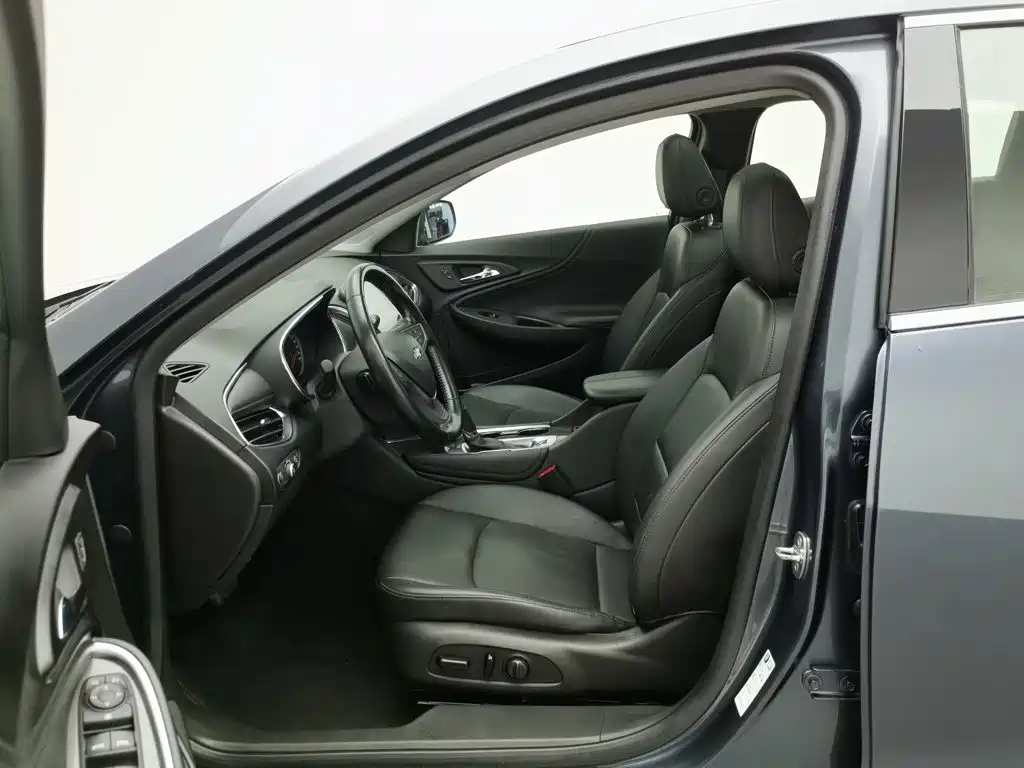 Chevrolet Malibu XL — миниатюра 10