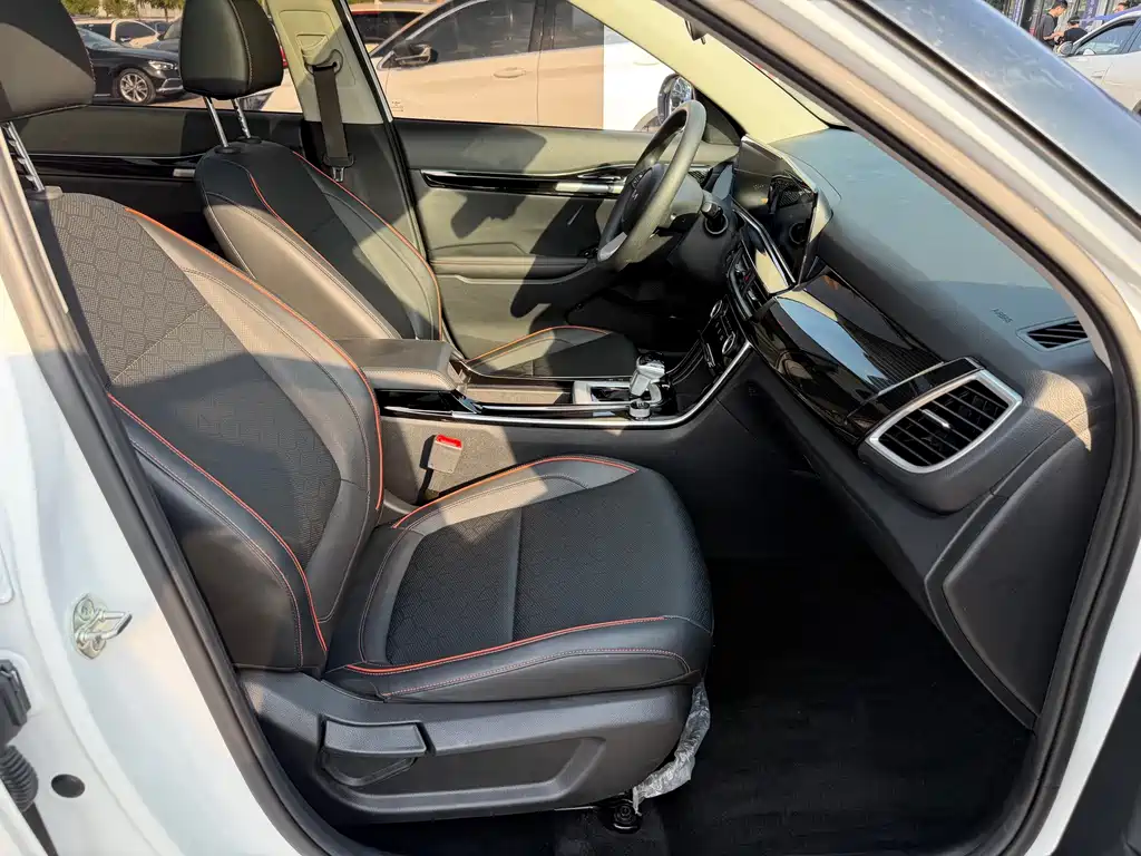 Kia Seltos — миниатюра 16