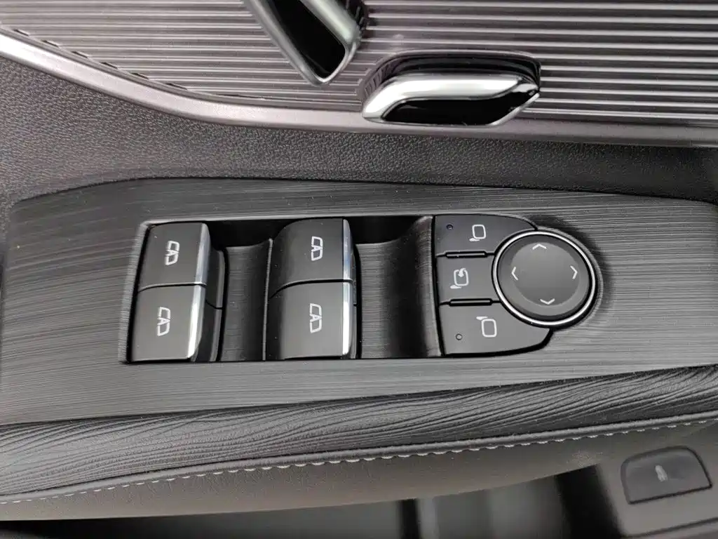 Buick LaCrosse — миниатюра 9