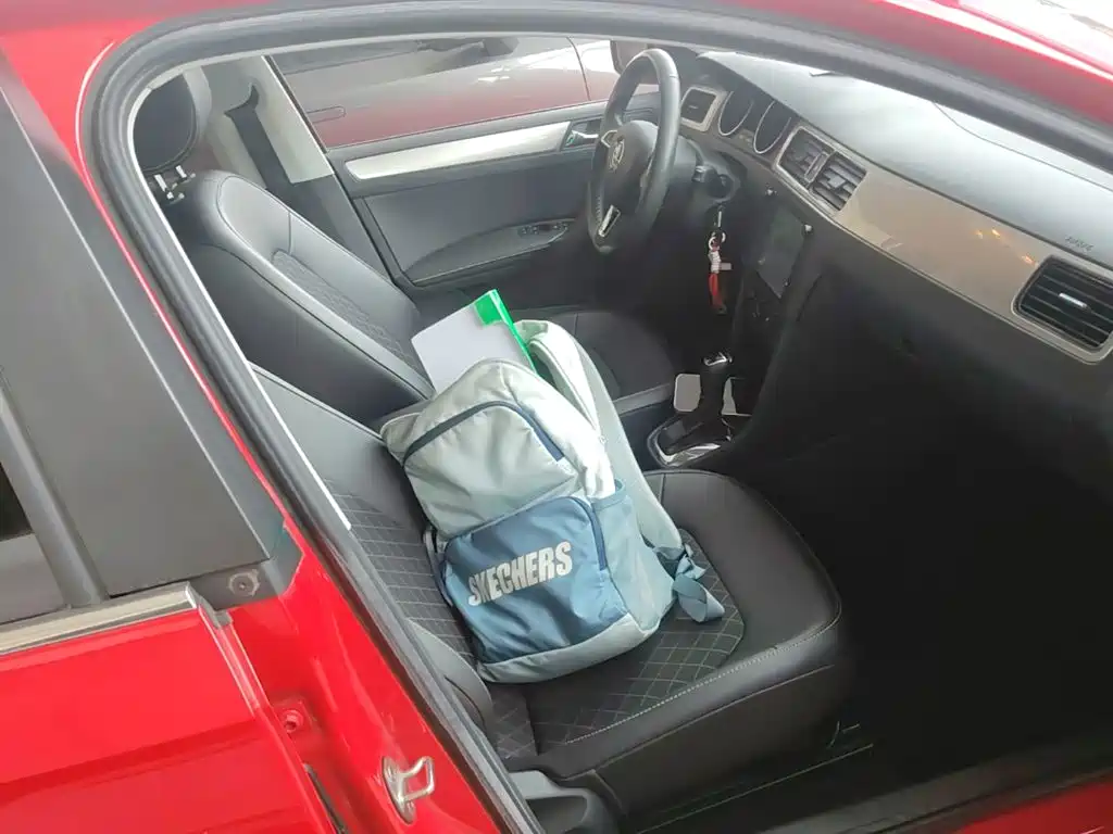 Skoda Rapid Spaceback — миниатюра 25