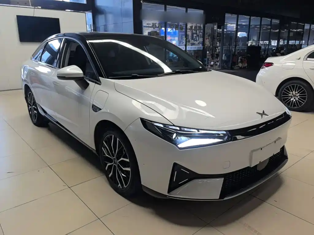 XPeng P5 — миниатюра 4