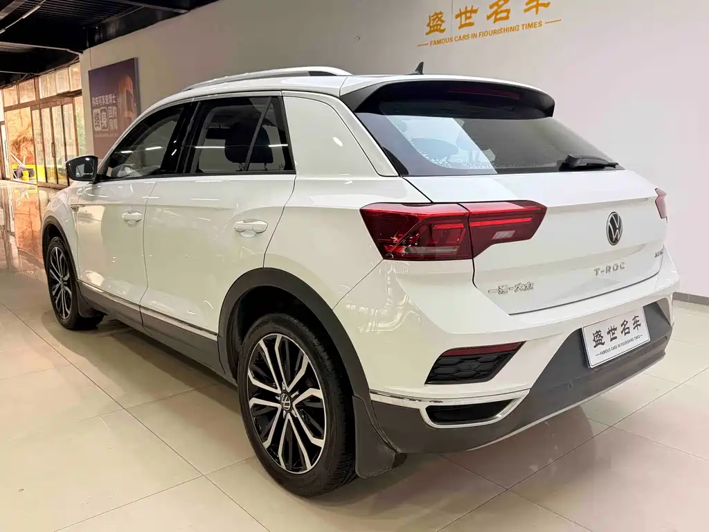 Volkswagen T-Roc — миниатюра 10