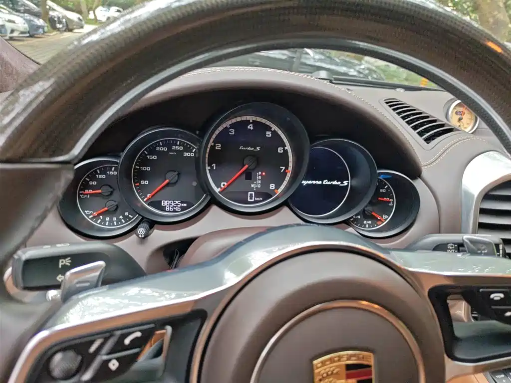Porsche Cayenne 2016 Cayenne Turbo S 4.8T