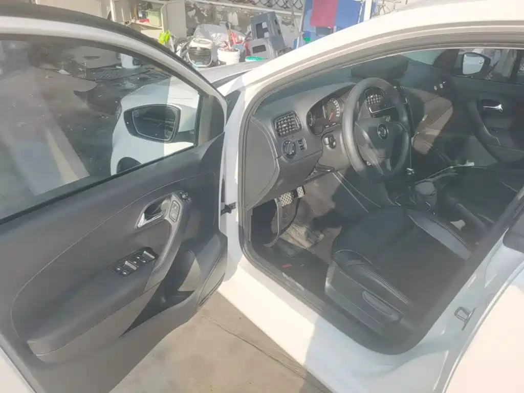 Volkswagen Polo — миниатюра 16