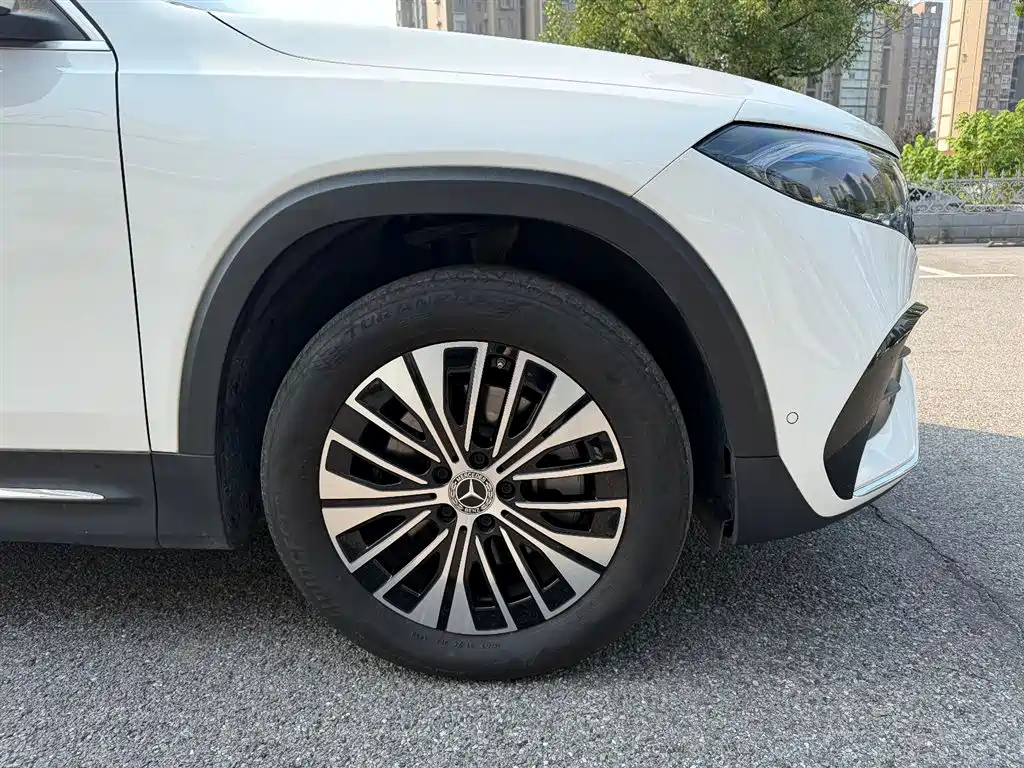 Mercedes-Benz EQB — миниатюра 6