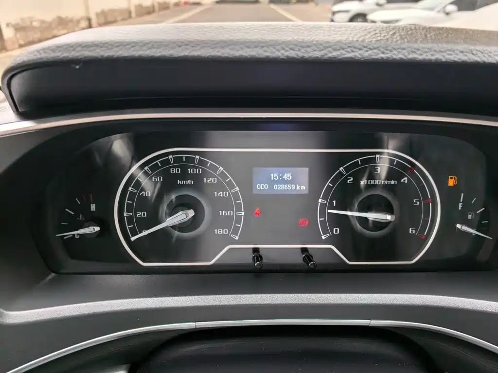 MAXUS V80 — миниатюра 10