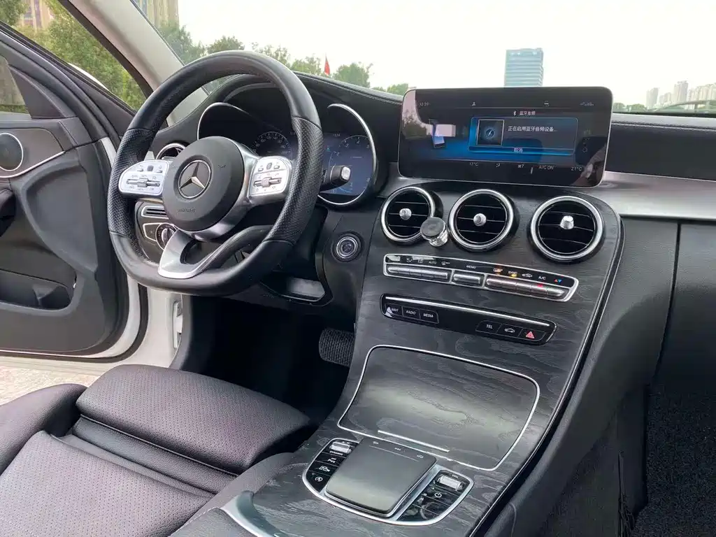 Mercedes-Benz C-Class — миниатюра 4