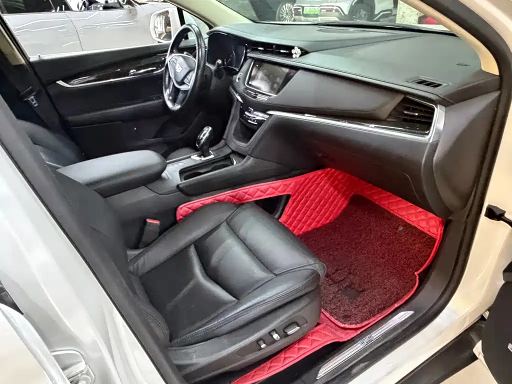 Cadillac XT5 — миниатюра 12