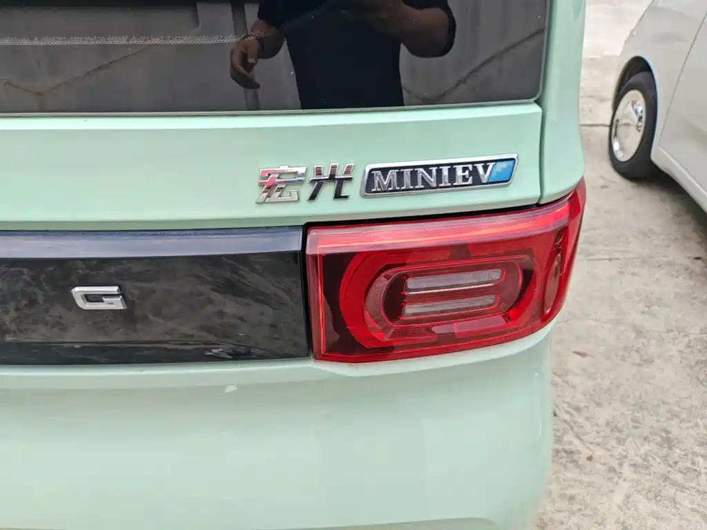 Wuling MINIEV — миниатюра 8