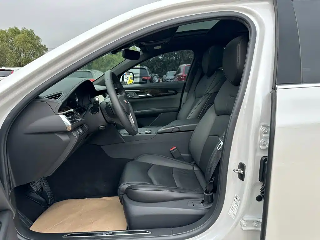 Cadillac CT6 — миниатюра 8