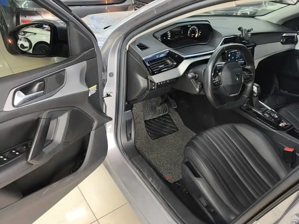 Peugeot 408 — миниатюра 16
