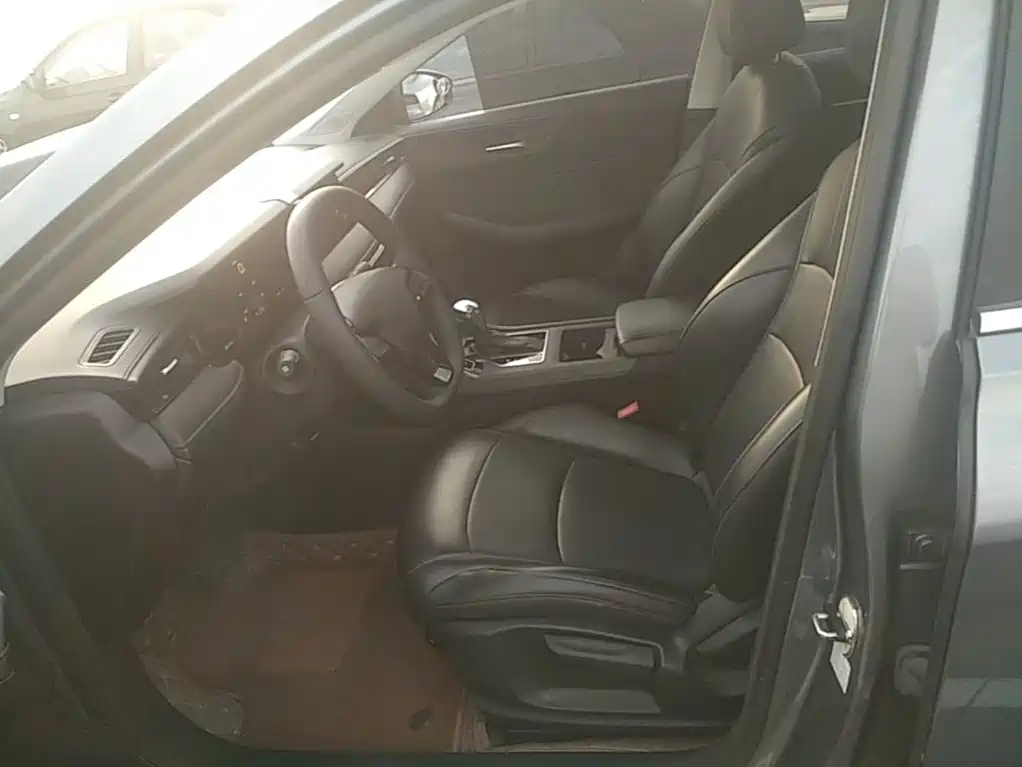 Roewe i5 — миниатюра 15