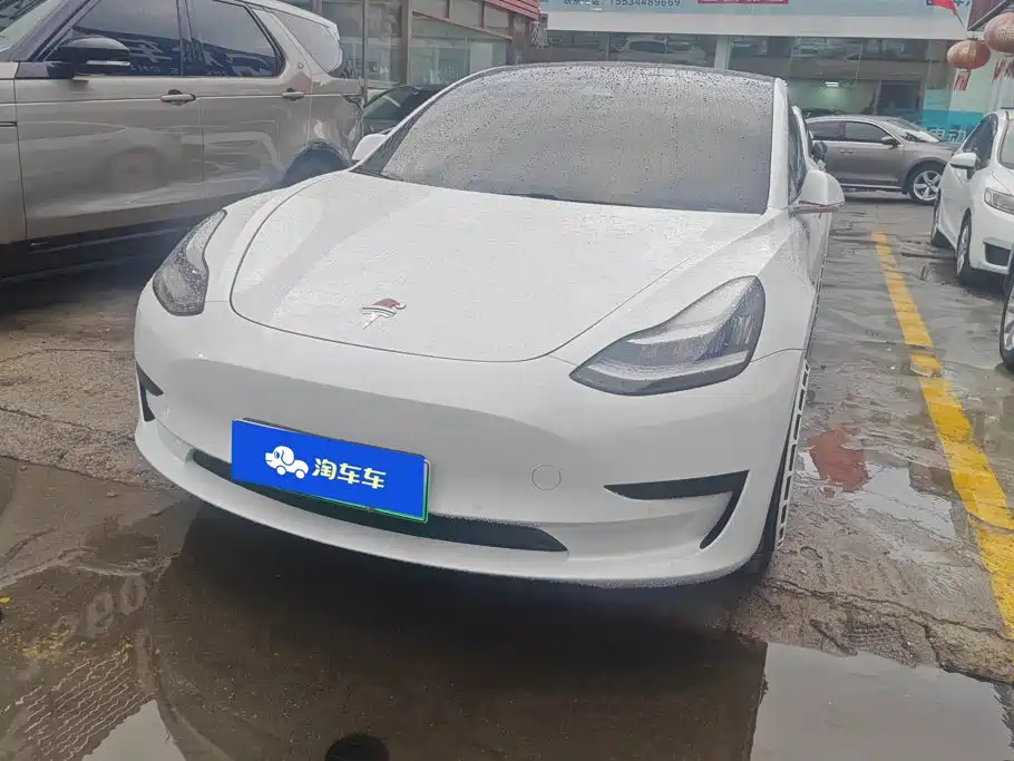 Tesla Model 3 — миниатюра 2