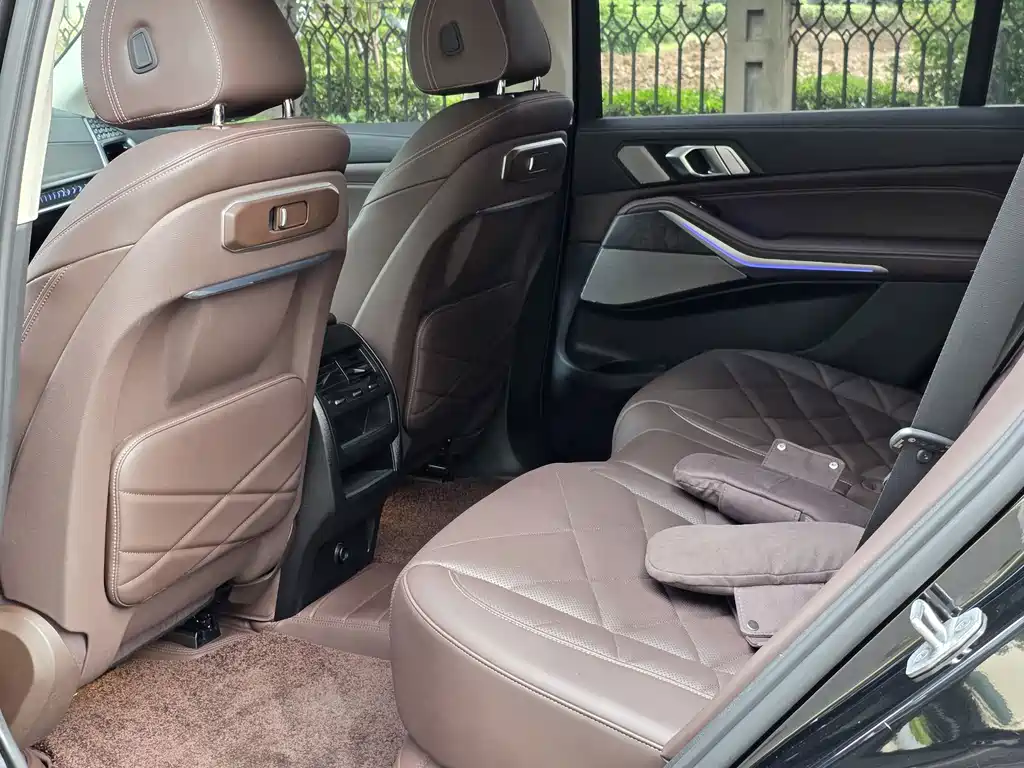 BMW X5 — миниатюра 7
