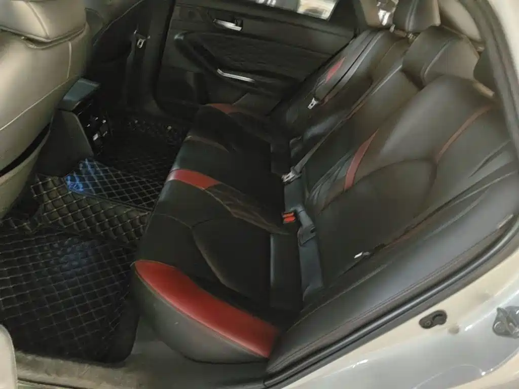 Toyota Avalon — миниатюра 17
