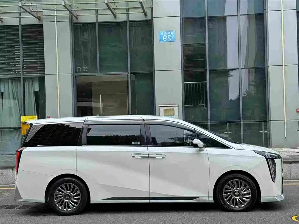 GAC Motor Trumpchi M8 — миниатюра 4